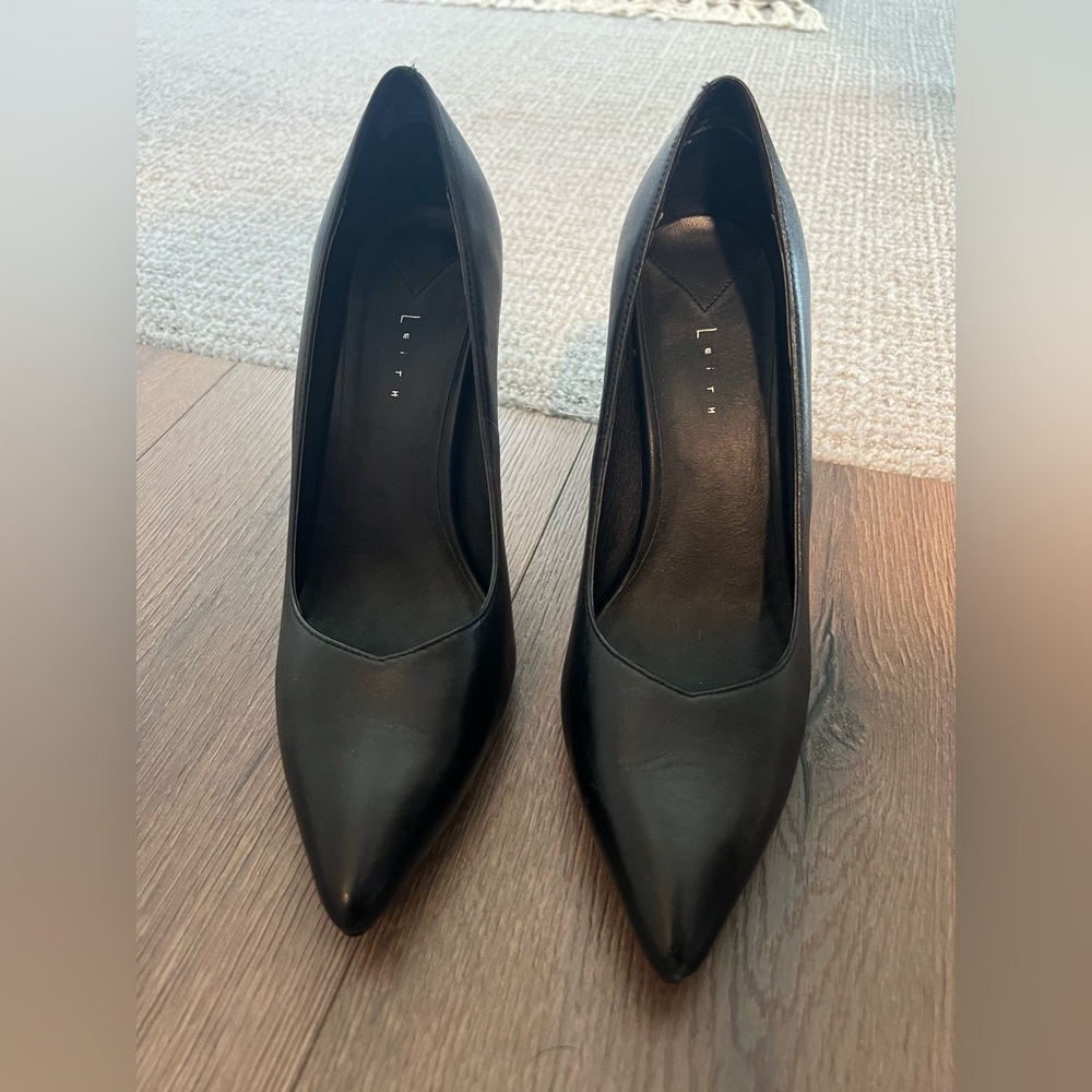 Nordstrom Leith Palma Pointy Toe Pump